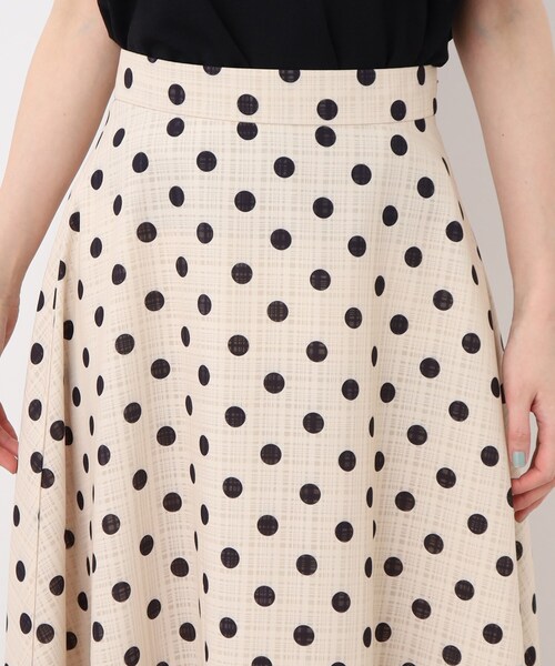 grove（グローブ）の「◆スタイリング映え！シア－チェックドットプリントスカート（スカート・レディース・ブラック系/ベージュ系・02/03/04/01/05）」の17枚目の写真