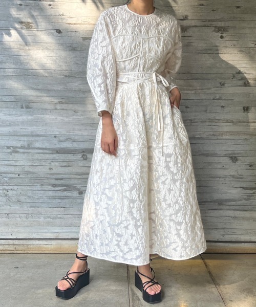 LE CIEL BLEU(ルシェルブルー)の「シアージャガードタイウエストスカート / Sheer Jacquard Tie Waist Skirt(スカート・レディース・オフホワイト/ブラック・36/34)」の19枚目の写真