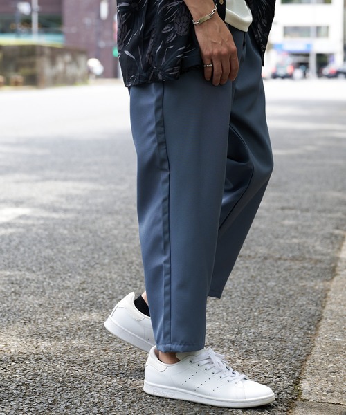 Blue Standard (ブルースタンダード)の「【BLUE STANDARD/ブルースタンダード】接触冷感 ポリトロワンタック ウエストゴム クロップドパンツ(その他パンツ・メンズ・チャコールグレー/ブルー/ブラック/ベージュ・MEDIUM/LARGE/X-LARGE)」の11枚目の写真