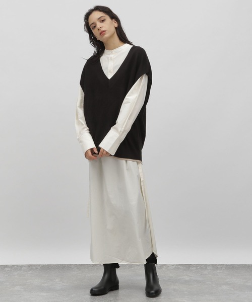 LAKOLE（ラコレ）の「サイドゴアレインブーツ[WOMEN] / 125767（レインシューズ・レディース・ブラック/グレー/ダークブラウン・MEDIUM/LARGE）」の11枚目の写真