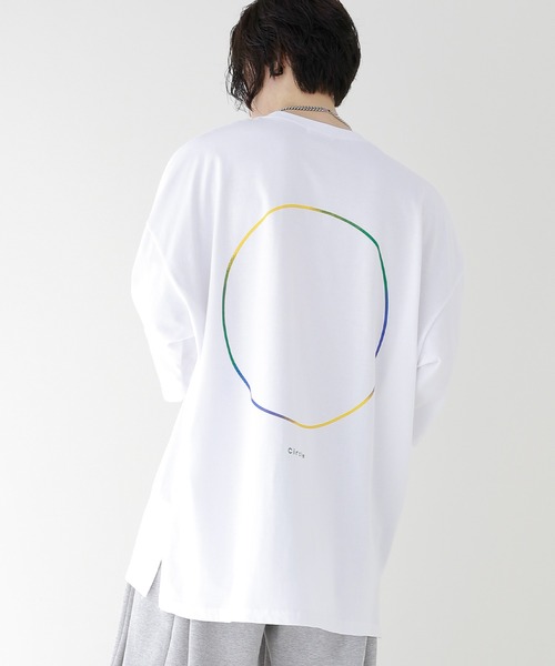 minsobi(ミンソビ)の「グラデーションサークルT ビッグシルエット半袖カットソー(Tシャツ/カットソー・メンズ・ブラック/ホワイト・FREE)」の2枚目の写真