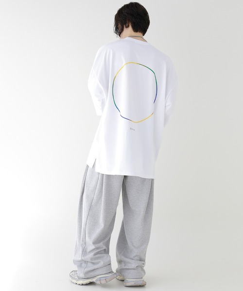 minsobi(ミンソビ)の「グラデーションサークルT ビッグシルエット半袖カットソー(Tシャツ/カットソー・メンズ・ブラック/ホワイト・FREE)」の13枚目の写真