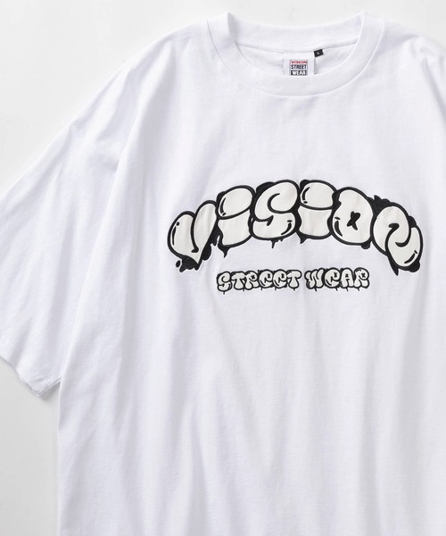 VISION STREET WEAR（ヴィジョンストリートウェア）の「【VISION STREET  WEAR/ヴィジョンストリートウェア】バブルロゴ サテン刺繍デザイン オーバーサイズ 半袖Tシャツ/ビッグシルエット（Tシャツ/カットソー・メンズ・杢グレー/ブラック/ホワイト・M/L）」の2枚目の写真