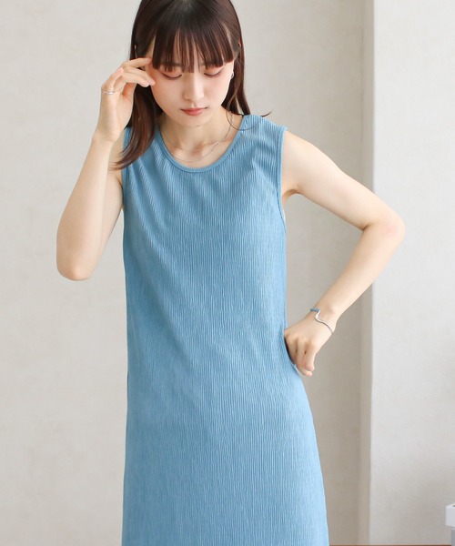 Social GIRL(ソーシャルガール)の「バックオープンリブワンピース(ワンピース・レディース・ブラック/グレイッシュベージュ/アイボリー/ブルー・M)」の8枚目の写真