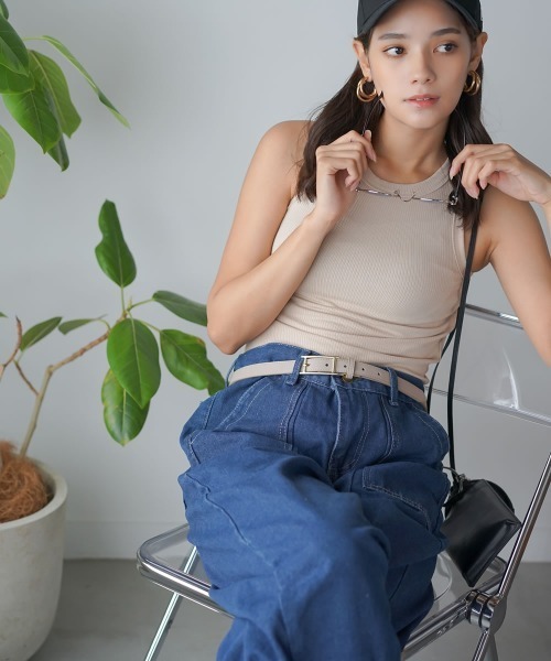 Auntie Rosa（アンティローザ）の「ショート丈コットンリブニットタンクトップ（タンクトップ・レディース・ブラック/ホワイト/ベージュ/ネイビー・SMALL/MEDIUM）」の11枚目の写真