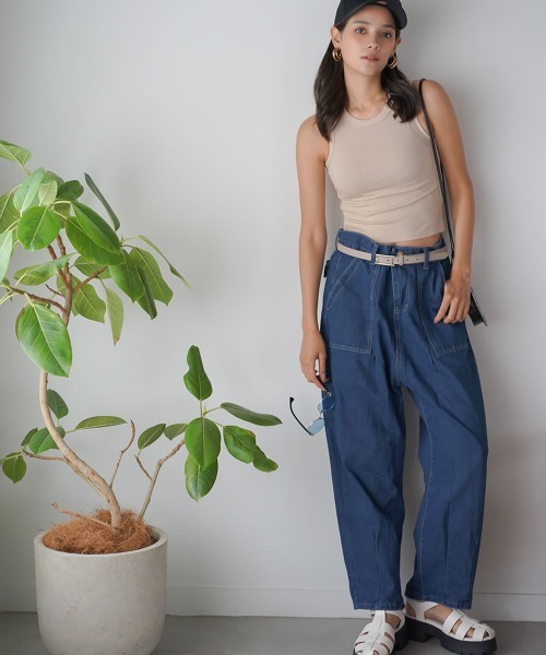 Auntie Rosa（アンティローザ）の「ショート丈コットンリブニットタンクトップ（タンクトップ・レディース・ブラック/ホワイト/ベージュ/ネイビー・SMALL/MEDIUM）」の16枚目の写真