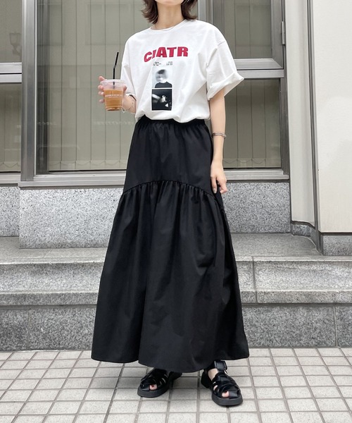 Chillfar（チルファー）の「ティアードボリュームロングスカート