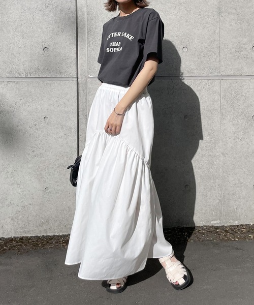 Chillfar（チルファー）の「ティアードボリュームロングスカート（スカート・レディース・ブラック/オフホワイト/ブラウン・FREE）」の10枚目の写真