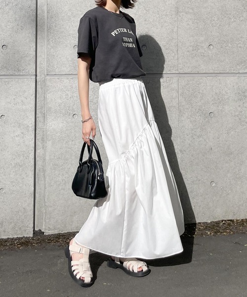 Chillfar（チルファー）の「ティアードボリュームロングスカート（スカート・レディース・ブラック/オフホワイト/ブラウン・FREE）」の13枚目の写真