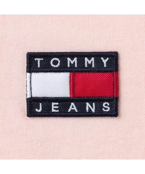 tommy jeans（トミー ジーンズ）の「バッジロゴリンガーTシャツ