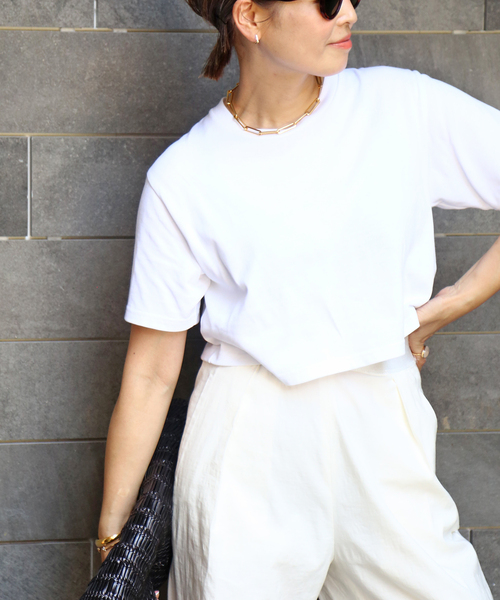 Deuxieme Classe（ドゥーズィエムクラス）の「Neo Cropped T