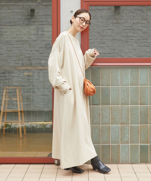 FREAK'S STORE(フリークスストア)の「限定展開 フレア マキシ カラー ニットワンピース(ワンピース・レディース・レッド/ナチュラル/グリーン/ブラウン/ブルー/ブラック/オレンジ・SMALL/MEDIUM)」の8枚目の写真