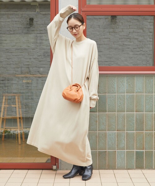 FREAK'S STORE(フリークスストア)の「限定展開 フレア マキシ カラー ニットワンピース(ワンピース・レディース・レッド/ナチュラル/グリーン/ブラウン/ブルー/ブラック/オレンジ・SMALL/MEDIUM)」の10枚目の写真