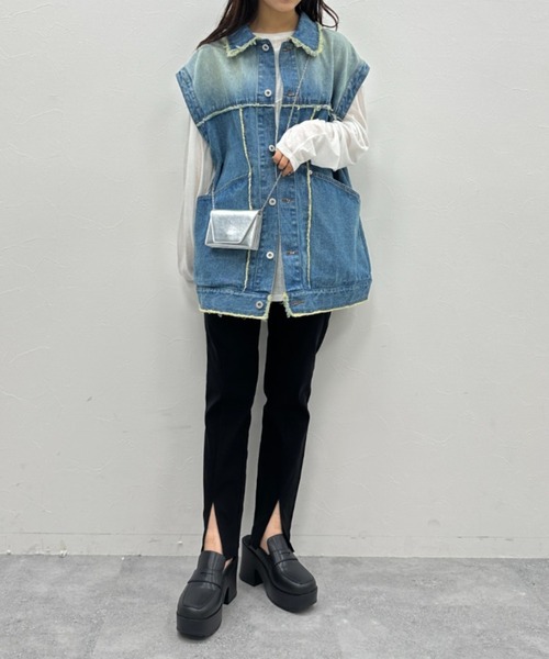 FOREVER 21(フォーエバー トゥエンティーワン)の「【2023AW】2WAYデニムジャケット(デニムジャケット・レディース・ブルー/ブラック・FREE)」の11枚目の写真
