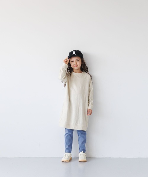 BAYFLOW（ベイフロー）の「アソートロゴビッグワンピース(KIDS)（ワンピース・キッズ・アイボリー/ブラック/パープル/オレンジ・130cm/140cm/110cm/150cm/120cm）」の10枚目の写真