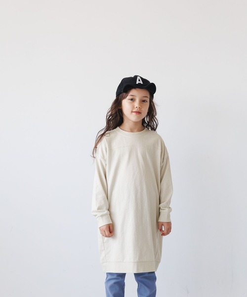 BAYFLOW（ベイフロー）の「アソートロゴビッグワンピース(KIDS)（ワンピース・キッズ・アイボリー/ブラック/パープル/オレンジ・130cm/140cm/110cm/150cm/120cm）」の11枚目の写真