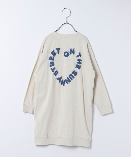 BAYFLOW（ベイフロー）の「アソートロゴビッグワンピース(KIDS)（ワンピース・キッズ・アイボリー/ブラック/パープル/オレンジ・130cm/140cm/110cm/150cm/120cm）」の20枚目の写真