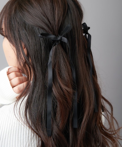 SPINNS(スピンズ)の「【2個セット】サテンリボンヘアクリップ(バレッタ/ヘアクリップ・レディース・ピンク/イエロー/ブラック/グレー/ホワイト・ONESIZE)」の8枚目の写真