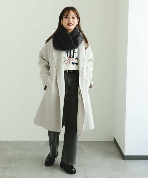 URBAN RESEARCH（アーバンリサーチ）の「ファースヌード（ネックウォーマー/スヌード・レディース・グレー系その他/アイボリー/チャコールグレー・FREE）」の13枚目の写真