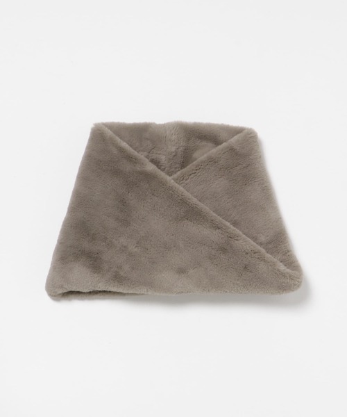 URBAN RESEARCH（アーバンリサーチ）の「ファースヌード（ネックウォーマー/スヌード・レディース・グレー系その他/アイボリー/チャコールグレー・FREE）」の22枚目の写真