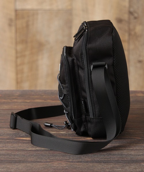 GERRY（ジェリー）の「【GERRY/ジェリー】CORDURA ワンポイント ミニショルダーバッグ（ボディバッグ/ウエストポーチ・メンズ・カーキ/ブラック・FREE）」の7枚目の写真