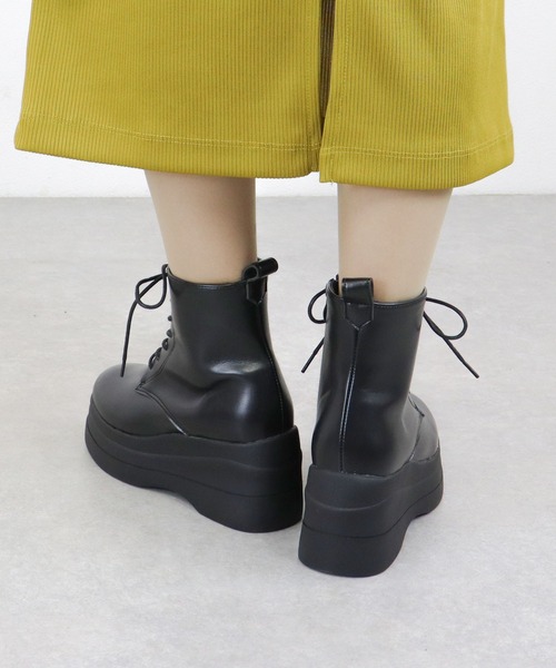 LOVEHUNTER（ラブハンター）の「軽量 トリプルソール ユニ