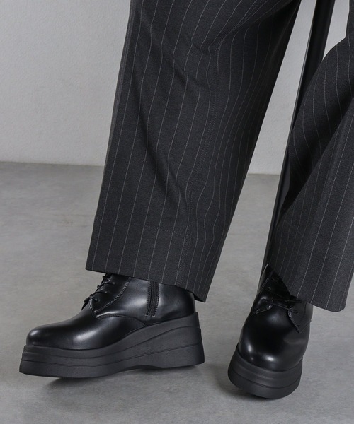 LOVEHUNTER（ラブハンター）の「+8cm 軽量厚底 トリプルソール ユニセックス ラウンドトゥショートブーツ（ブーツ・レディース・ブラック系2/ブラック系1/アイボリー系1/アイボリー系3/アイボリー系2/ブラック系3・LL/42/41/40/L/M/43/S/44/SS）」の7枚目の写真