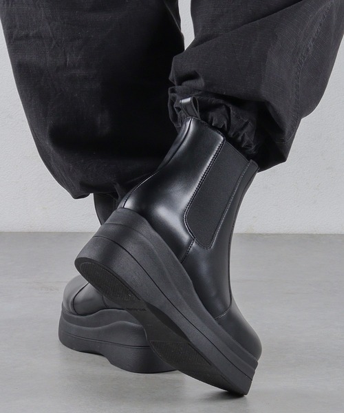 LOVEHUNTER（ラブハンター）の「+8cm 軽量厚底 トリプルソール ユニセックス ラウンドトゥショートブーツ（ブーツ・レディース・ブラック系2/ブラック系1/アイボリー系1/アイボリー系3/アイボリー系2/ブラック系3・LL/42/41/40/L/M/43/S/44/SS）」の9枚目の写真