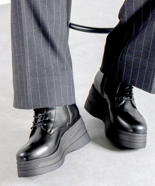 LOVEHUNTER（ラブハンター）の「+8cm 軽量厚底 トリプルソール ユニセックス ラウンドトゥショートブーツ（ブーツ・レディース・ブラック系2/ブラック系1/アイボリー系1/アイボリー系3/アイボリー系2/ブラック系3・LL/42/41/40/L/M/43/S/44/SS）」の12枚目の写真