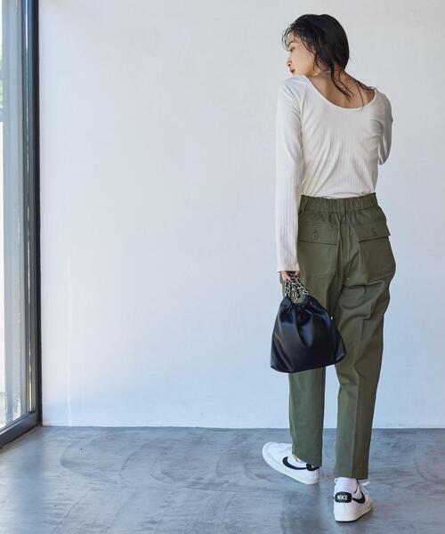 coen（コーエン）の「バックサテンベイカーパンツ（カーゴパンツ・レディース・オリーブ/ブラック・S/M/L）」の15枚目の写真