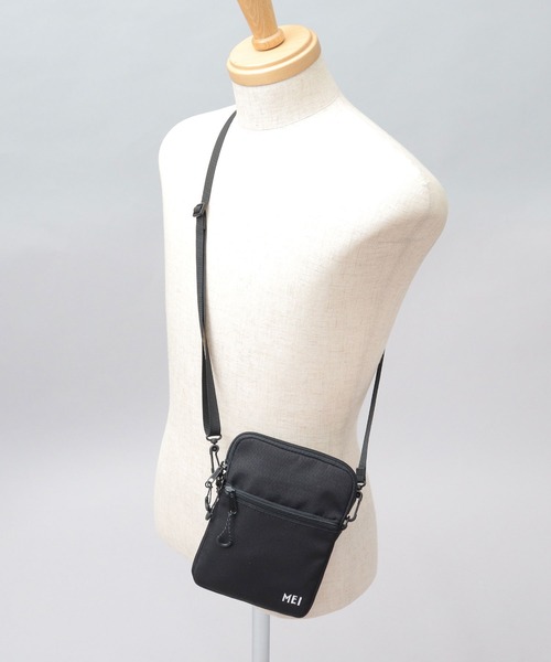 MEI（メイ）の「軽量 ポリエステル 縦型 ミニショルダー（ショルダーバッグ・メンズ・ブラック・FREE）」の16枚目の写真
