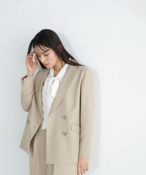 NATURAL BEAUTY BASIC(ナチュラルビューティーベーシック)の「◇シャークスキンSETUPシリーズ ダブルブレストジャケット(テーラードジャケット・レディース・ネイビー/ベージュ・SMALL/MEDIUM)」の10枚目の写真