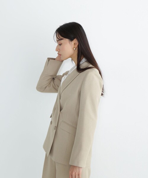 NATURAL BEAUTY BASIC(ナチュラルビューティーベーシック)の「◇シャークスキンSETUPシリーズ ダブルブレストジャケット(テーラードジャケット・レディース・ネイビー/ベージュ・SMALL/MEDIUM)」の15枚目の写真