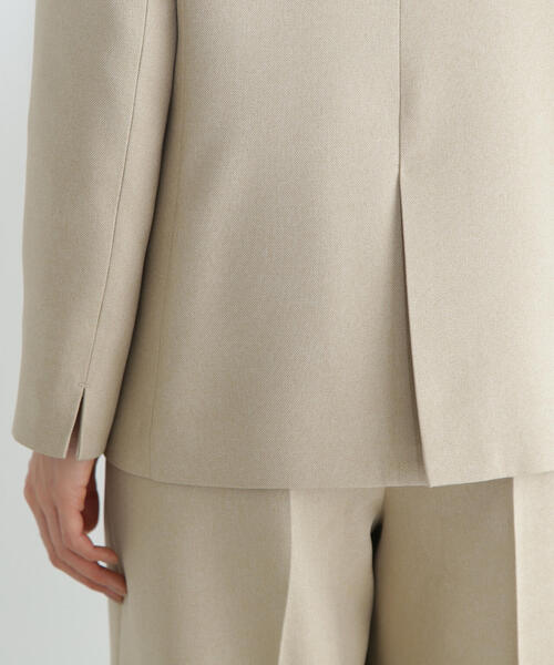 NATURAL BEAUTY BASIC(ナチュラルビューティーベーシック)の「◇シャークスキンSETUPシリーズ ダブルブレストジャケット(テーラードジャケット・レディース・ネイビー/ベージュ・SMALL/MEDIUM)」の19枚目の写真
