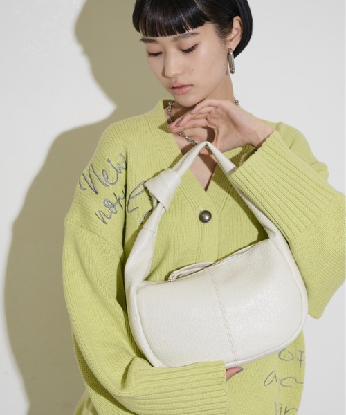 ノットアクセントワンハンドルフェイクレザーバッグ