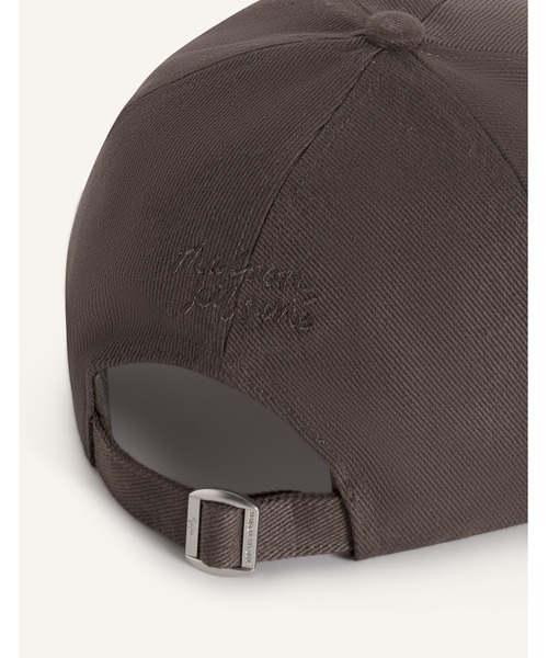 Maison Kitsune(メゾンキツネ)の「BOLD FOX HEAD 6P CAP(キャップ・メンズ・ブルー系その他/ローズ系/キナリ/ダークグリーン/ブラウン系その他/モスグリーン/ネイビー/ブラウン/ブルー/ライトオリーブ/ダークブラウン系・U)」の16枚目の写真