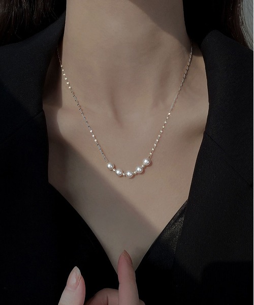 LA VORAGINE（ラ ヴォラジネ）の「アレルギー対応エコパールネックレス（ネックレス・レディース・シルバー/ゴールド・FREE）」の2枚目の写真