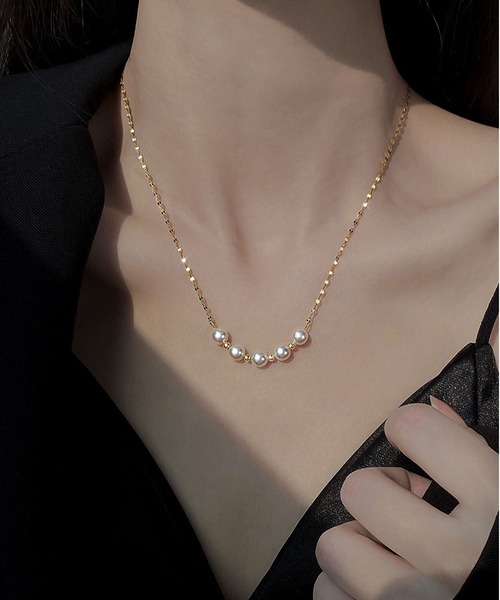 LA VORAGINE（ラ ヴォラジネ）の「アレルギー対応エコパールネックレス（ネックレス・レディース・シルバー/ゴールド・FREE）」の3枚目の写真