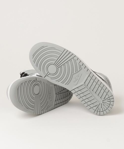 JORDAN BRAND（ジョーダンブランド）の「NIKE AIR JORDAN 1 MID 554724