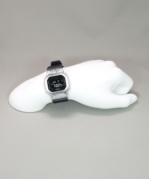 【WEB限定商品】GRUNGE CAMOUFLAGE Series / GM-5600GC-1JF（デジタル腕時計）｜G-SHOCK（ジーショック）