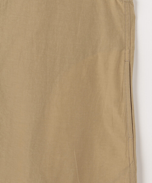 DANTON（ダントン）の「DANTON | Vネック サロペットスカート WOMEN（サロペット/オーバーオール・レディース・ブラック/ベージュ・36）」の7枚目の写真