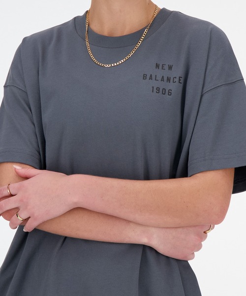 NEW BALANCE(ニューバランス)の「Iconic Collegiate ショートスリーブドレス(その他トップス・レディース・ピンク/グレー・X-LARGE/LARGE/MEDIUM/SMALL)」の11枚目の写真