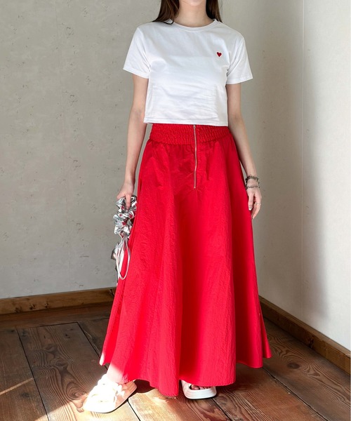 Per sist ence（パーシエンス）の「ショート丈ハート刺繍Ｔシャツ（Tシャツ/カットソー・レディース・オフホワイト/ブラック・FREE）」の4枚目の写真