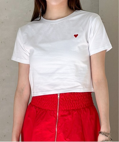 Per sist ence（パーシエンス）の「ショート丈ハート刺繍Ｔシャツ（Tシャツ/カットソー・レディース・オフホワイト/ブラック・FREE）」の5枚目の写真
