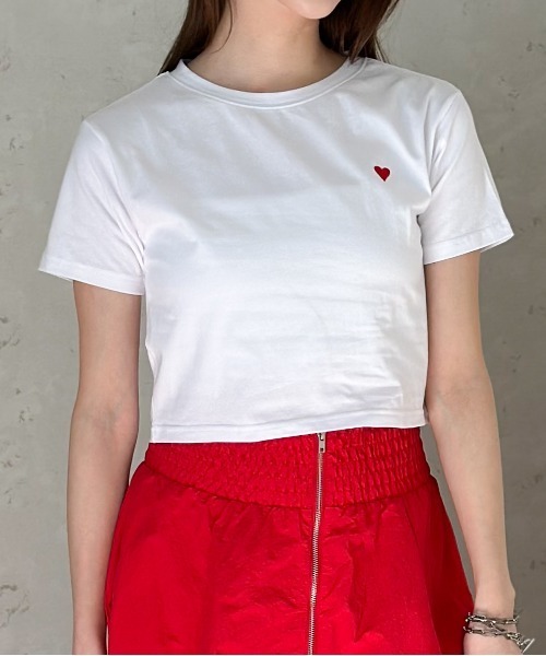 Per sist ence（パーシエンス）の「ショート丈ハート刺繍Ｔシャツ（Tシャツ/カットソー・レディース・オフホワイト/ブラック・FREE）」の7枚目の写真