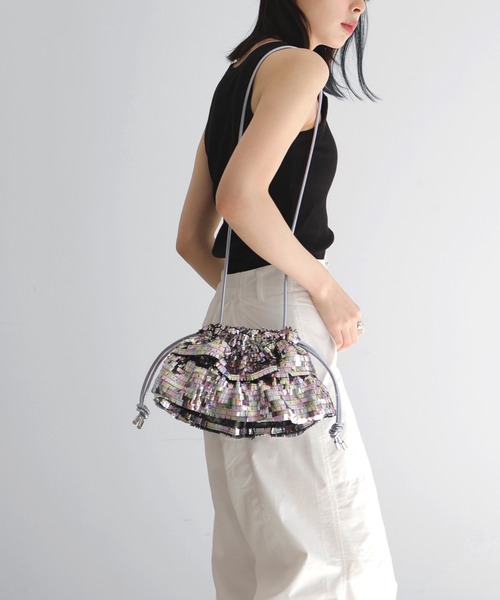 LIAN(リアン)の「【Casselini】フリルスパンコールショルダーバッグ(ショルダーバッグ・レディース・その他/ブラック・FREE)」の15枚目の写真