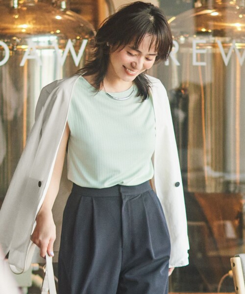 23区（ニジュウサンク）の「【洗える】マルチ機能 プルオーバー カットソー（Tシャツ/カットソー・レディース・ホワイト系/ブラック系/ライトグレー系/ベージュ系/ネイビー系/スモーキーグリーン系/ダークブラウン系・38/40）」の6枚目の写真