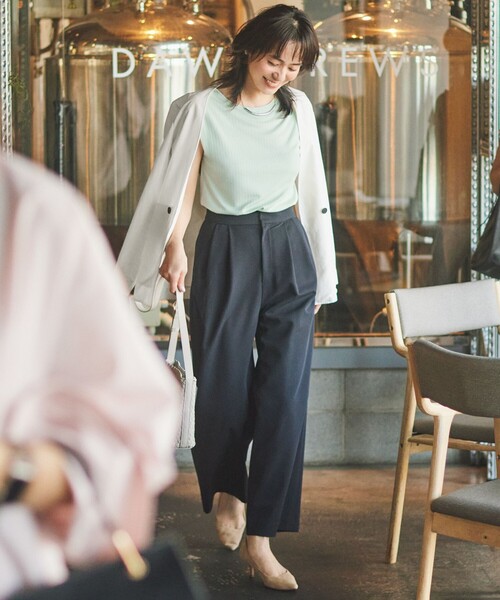 23区（ニジュウサンク）の「【洗える】マルチ機能 プルオーバー カットソー（Tシャツ/カットソー・レディース・ホワイト系/ブラック系/ライトグレー系/ベージュ系/ネイビー系/スモーキーグリーン系/ダークブラウン系・38/40）」の19枚目の写真