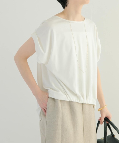 URBAN RESEARCH(アーバンリサーチ)の「フレンチスリーブとろみカットソー(Tシャツ/カットソー・レディース・ブルー系その他/ブラック/オフホワイト・FREE)」の12枚目の写真