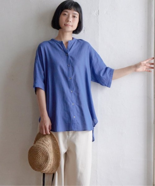 LBC（エルビーシー）の「リネンコットンバンドカラー半袖シャツ（シャツ/ブラウス・レディース・オレンジ/ホワイト/ブルー/チャコールグレー・M）」の4枚目の写真